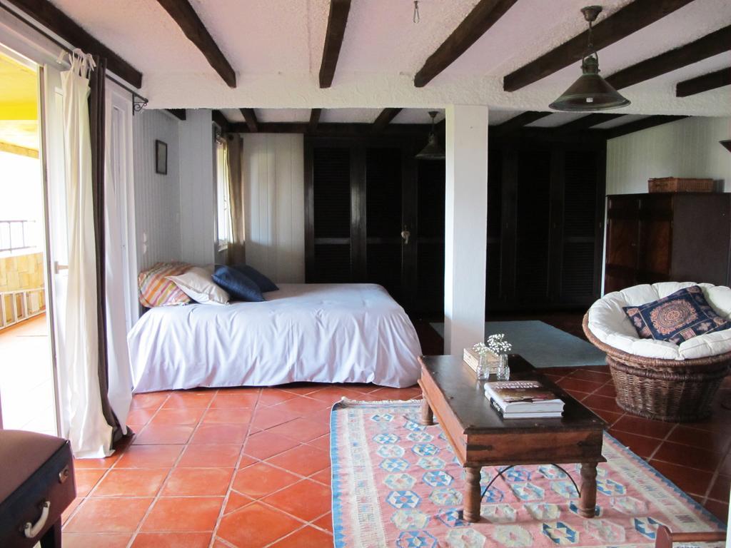 Bisbis House Guest House ปอร์โต โมนิซ ภายนอก รูปภาพ